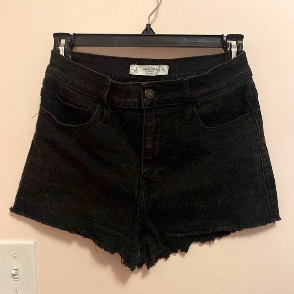 Abercrombie size 2 / 26 high-waisted raw edge shorts